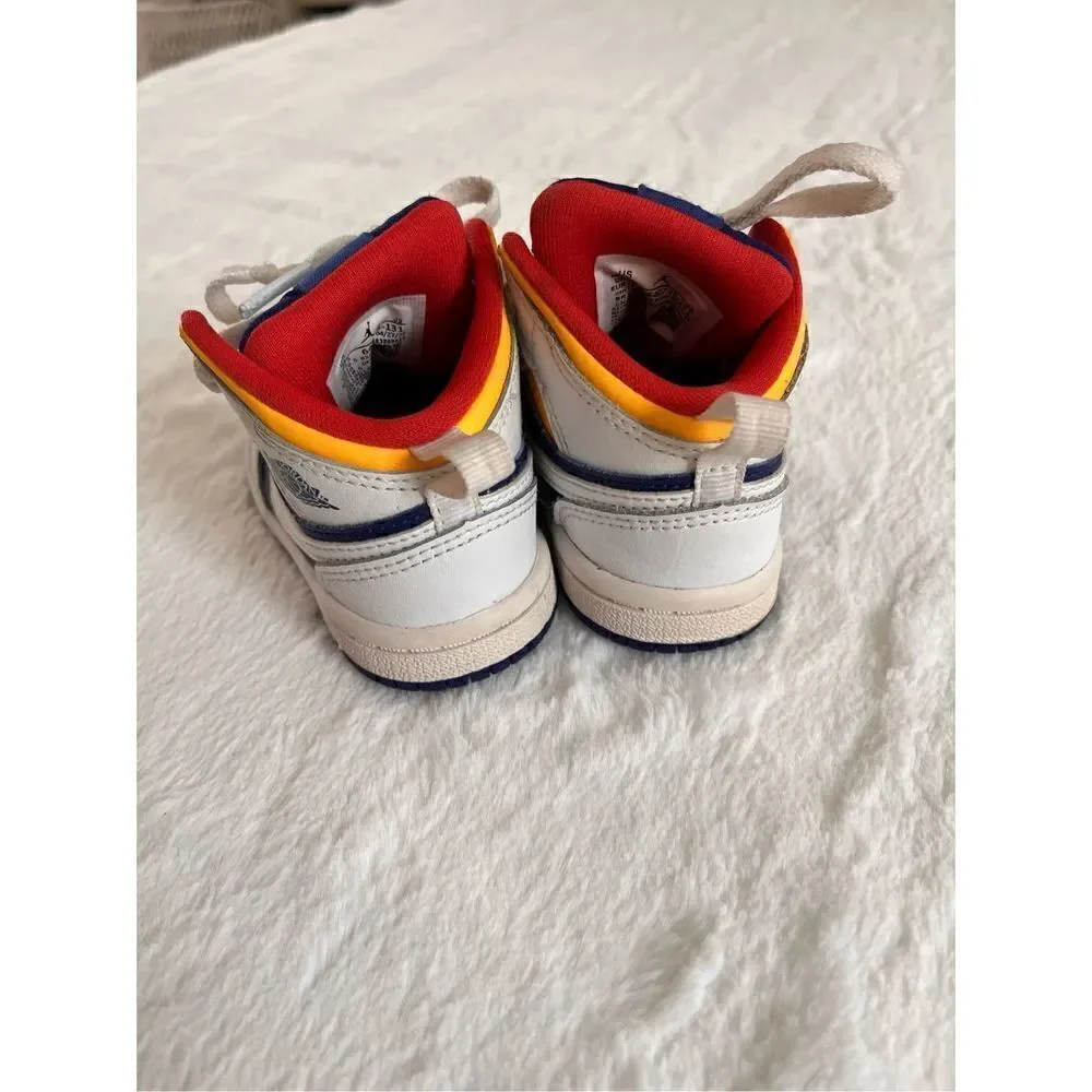 Jordan 1 Mid 